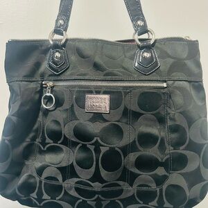 Coach Black Signature Shoulder Bag poppy collection